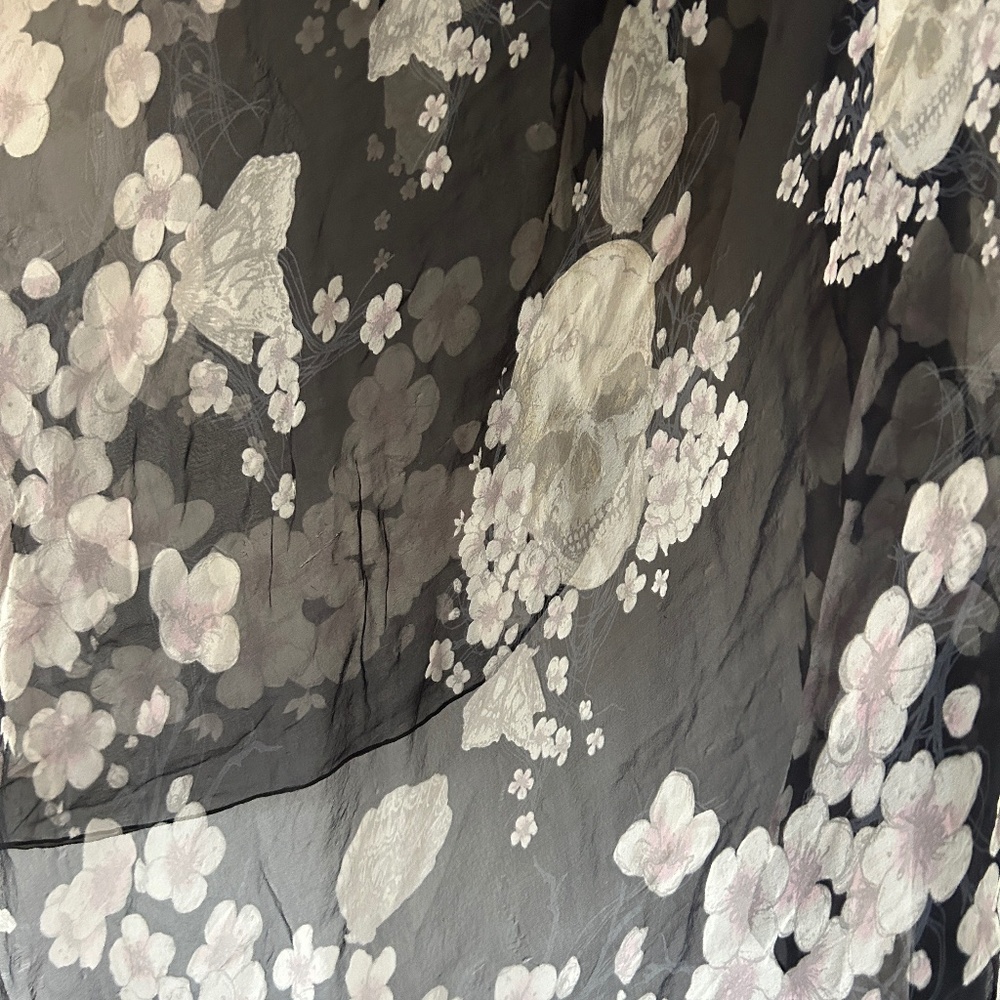 Alexander McQueen Black semi-sheer floral skull print scarf